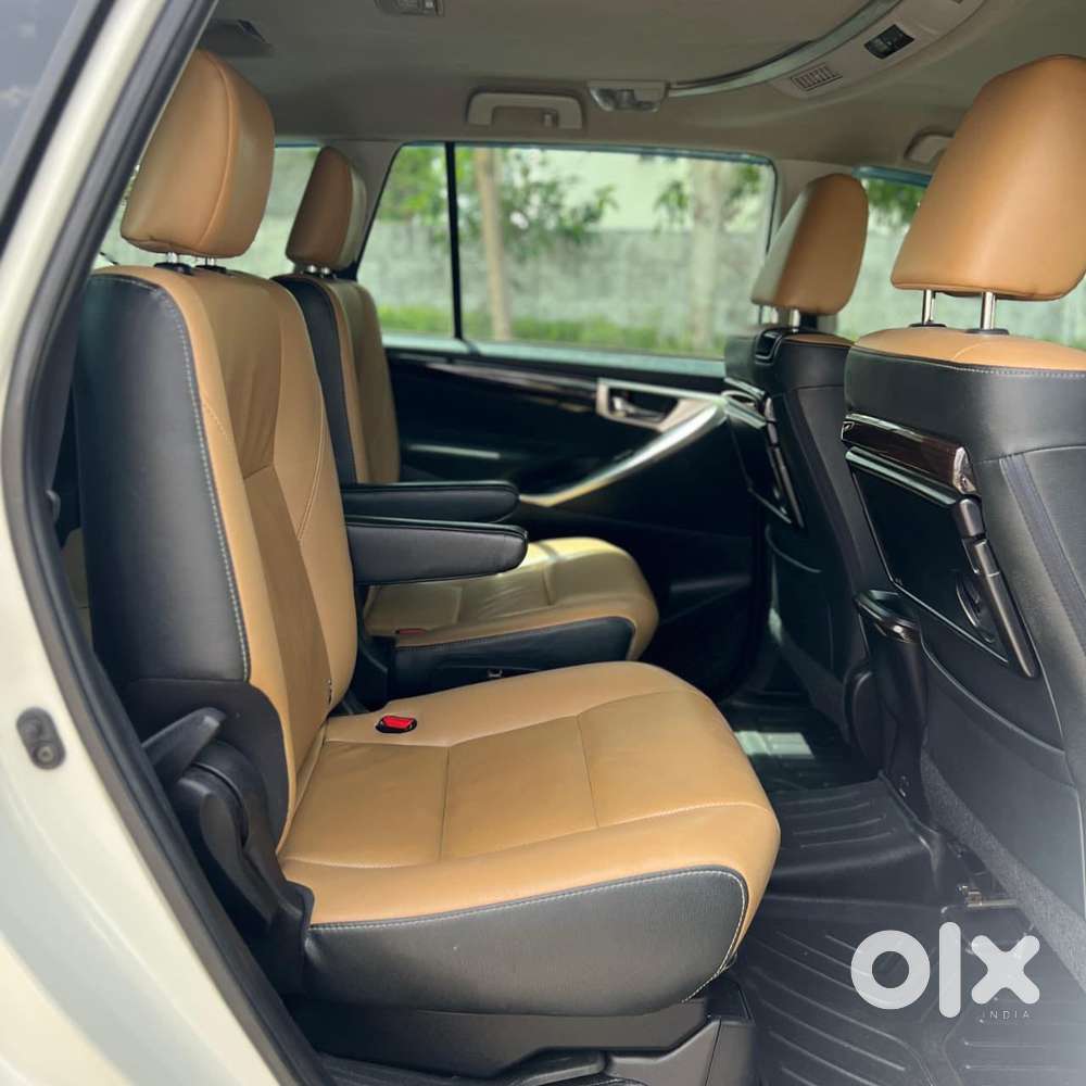 Toyota Innova Crysta [2020-ongoing] 2.4 Zx At 7 Str, 2022, Diesel