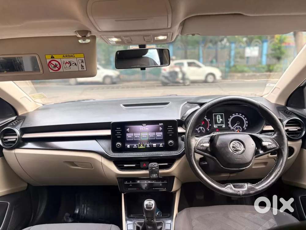 Skoda Slavia Ambition 1.0l Tsi Mt, 2023, Petrol