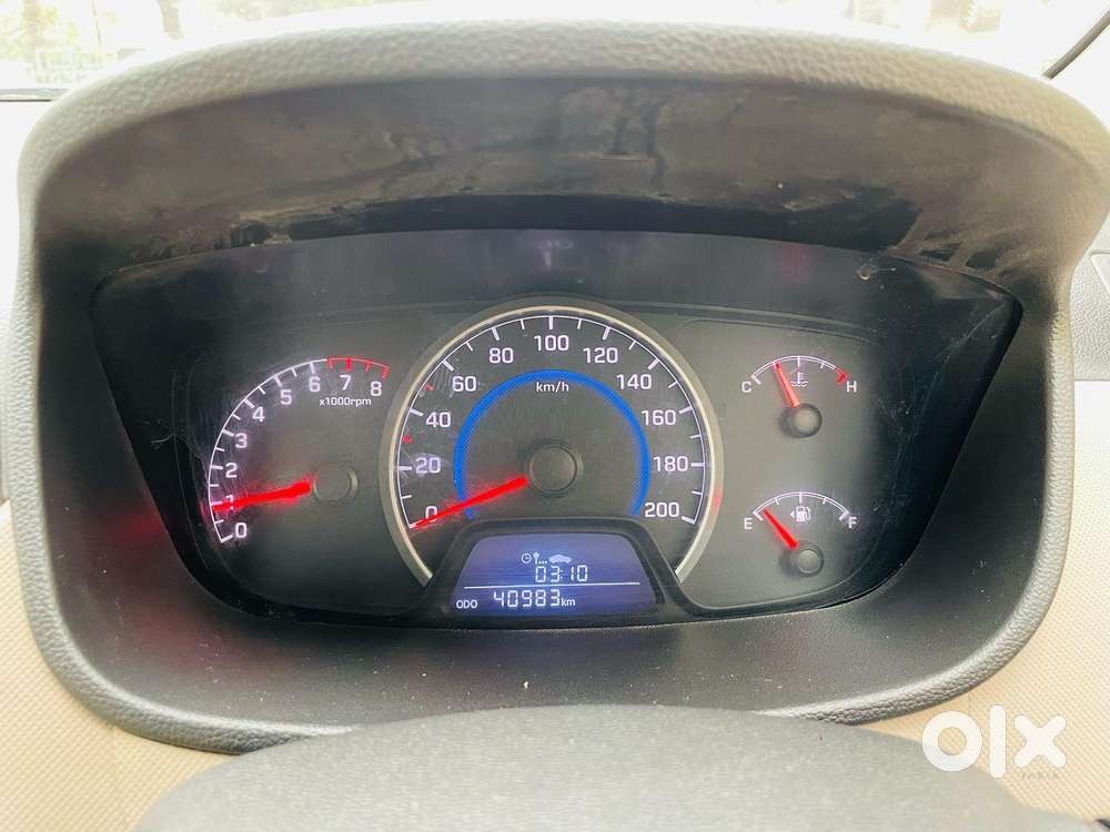 Hyundai Grand I10 2013-2016 Sportz, 2016, Petrol