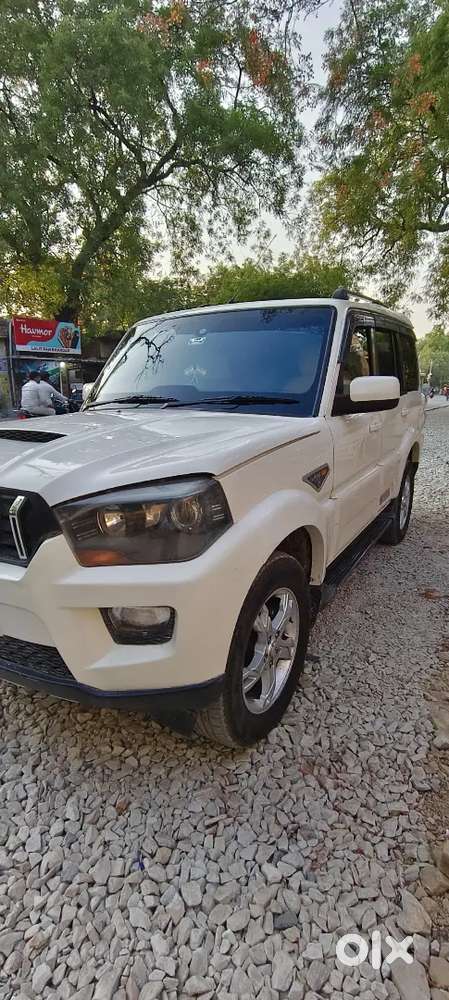 Mahindra Scorpio 2015 Diesel Well Maintained
