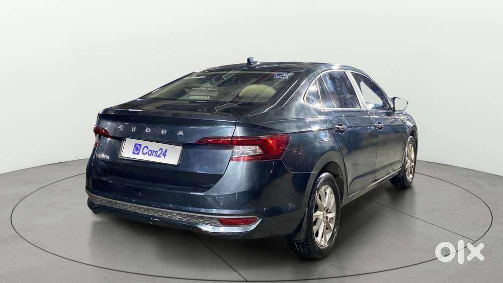 Skoda Slavia 1.0 Ambition Tsi, 2022, Petrol