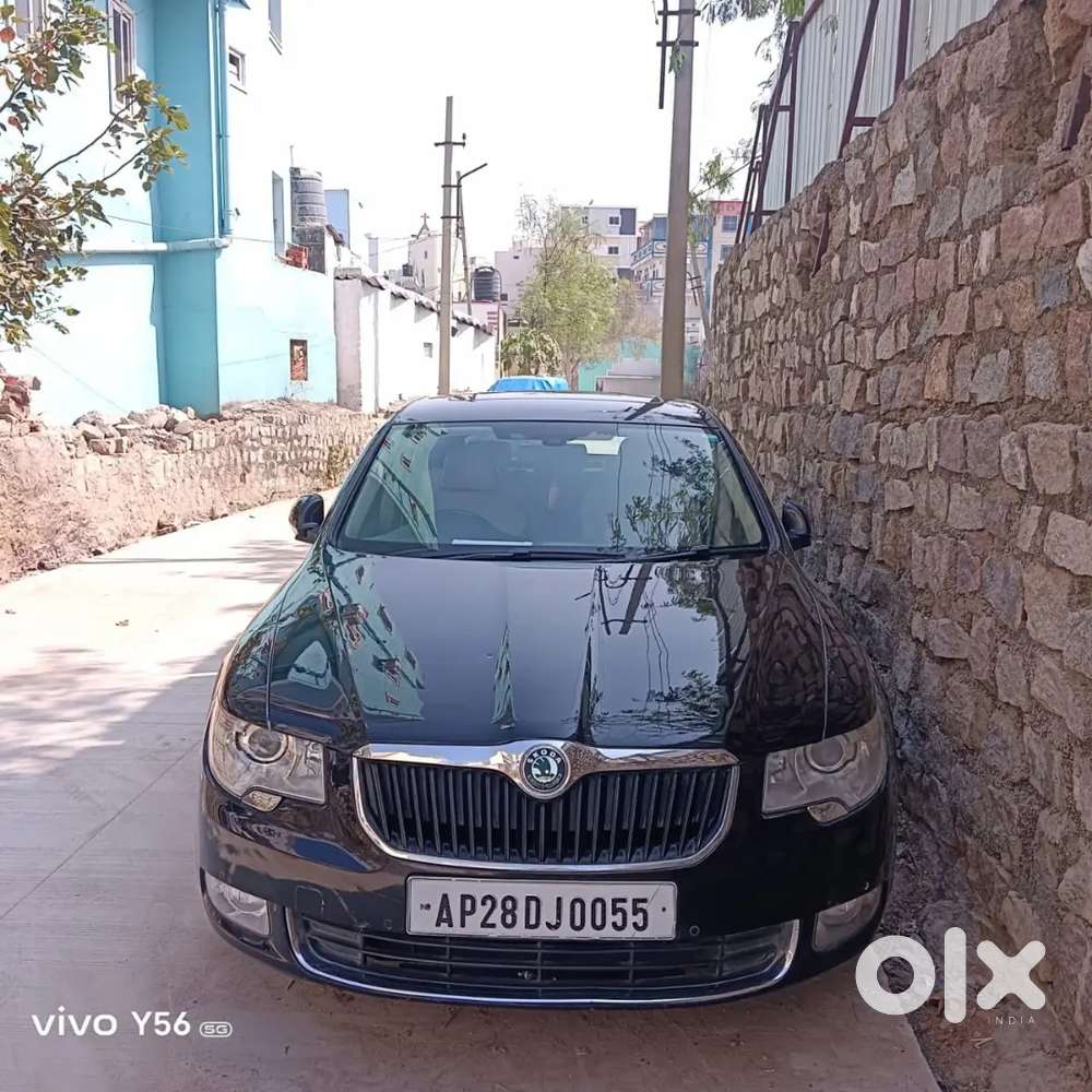 Skoda Superb 2010 Petrol 11000 Km Driven