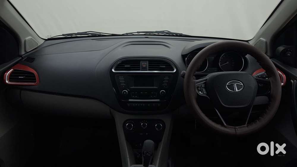 Tata Tiago Xza, 2018, Petrol