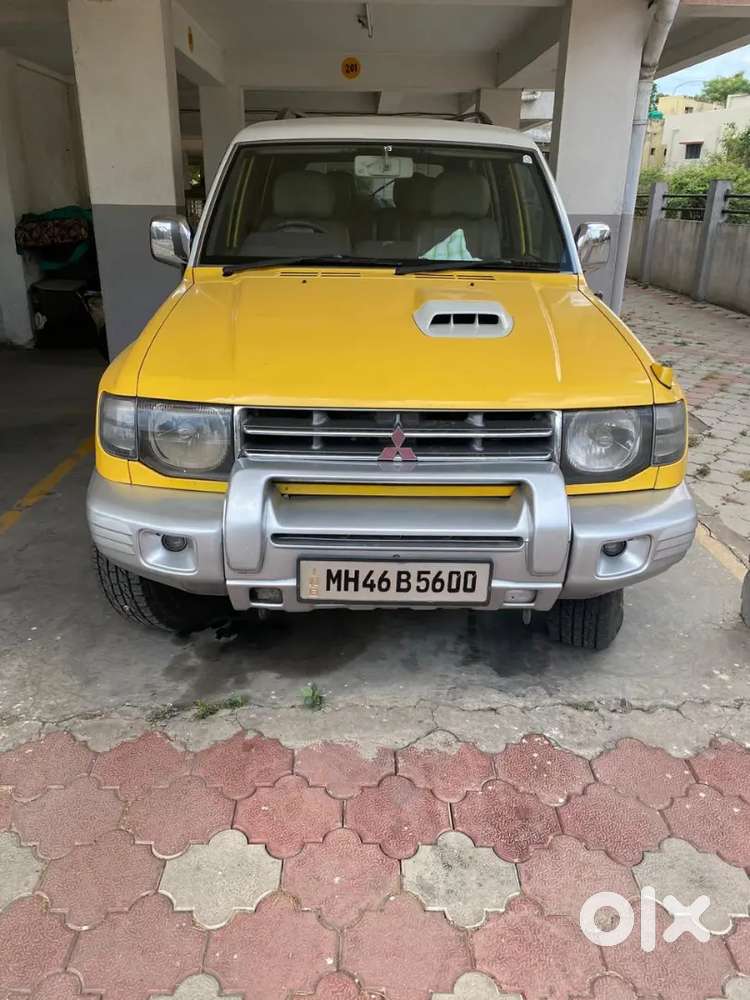 Mitsubishi Pajero 2011 Diesel 122000 Km Driven