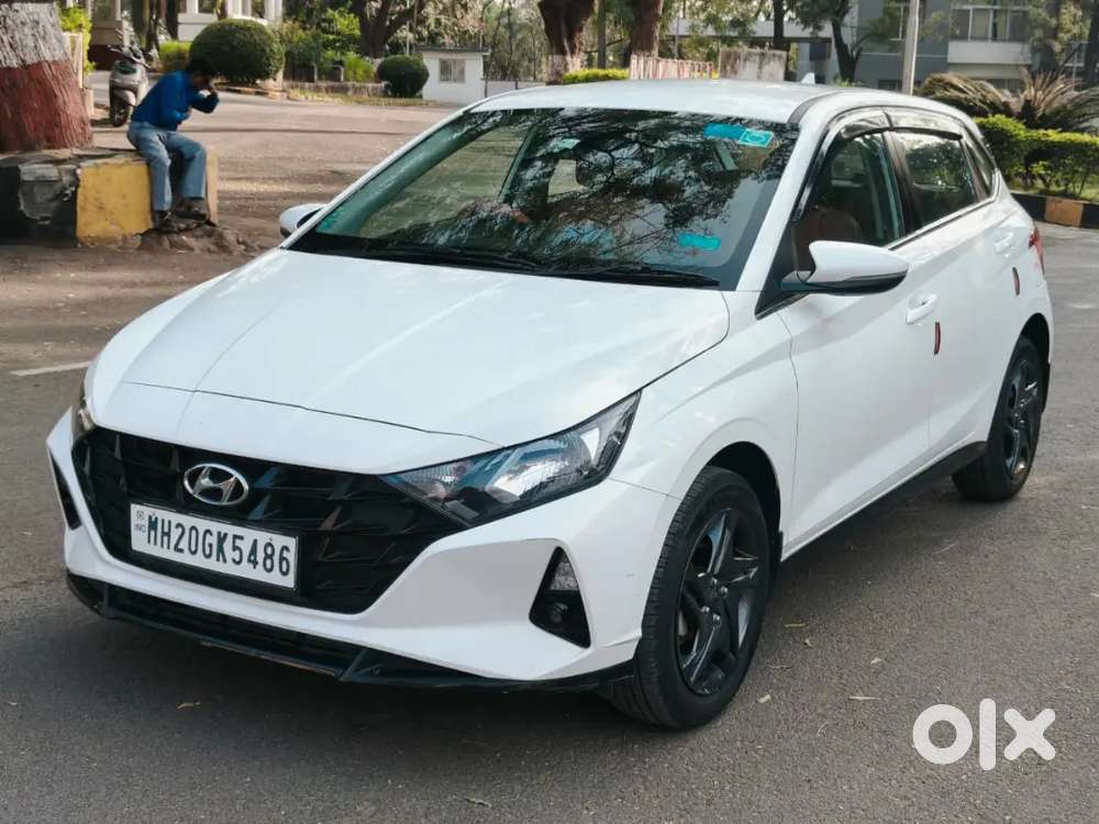 गाड़ी में कोई काम नहीं है गाड़ी Sirf 8200 Km चली है