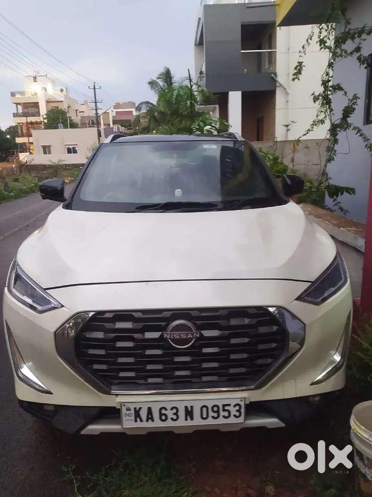 Nissan Magnite White Dual Tone For Sell