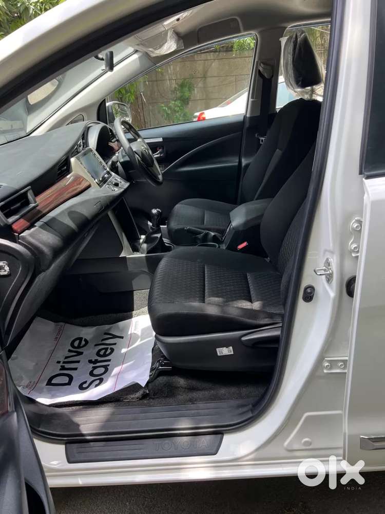 Toyota Innova Crysta 2.4 G Plus Mt 7 Str, 2025, Diesel