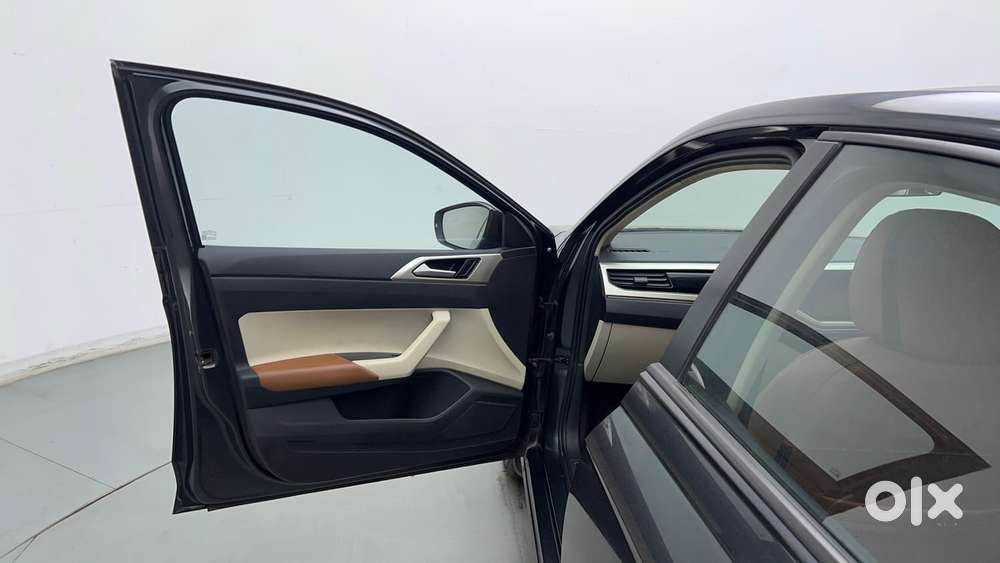 Volkswagen Virtus Highline Plus 1.0 Tsi At, 2022, Petrol