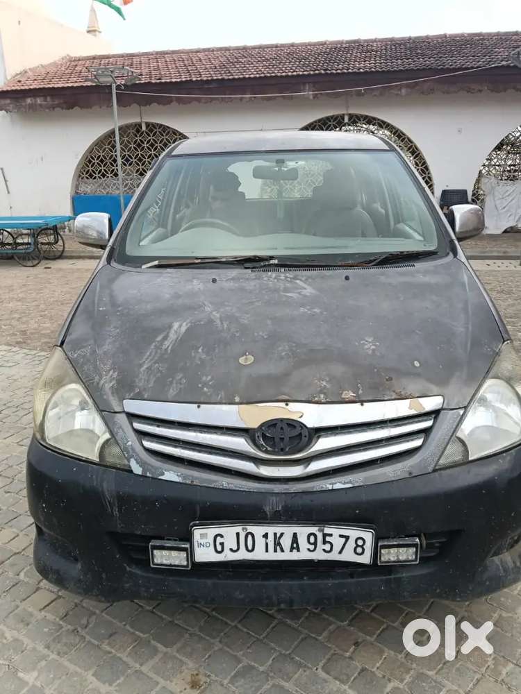 Toyota Innova 2.0 V 2009