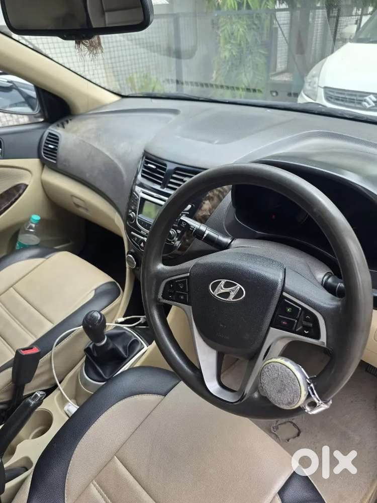 Hyundai Verna Crdi Mt 2012 Model
