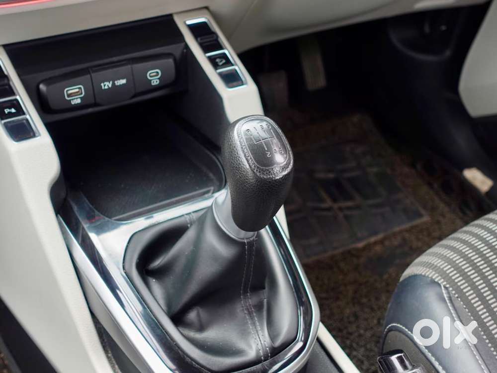 Kia Carens 1.5 Premium 7 Str, 2023, Petrol