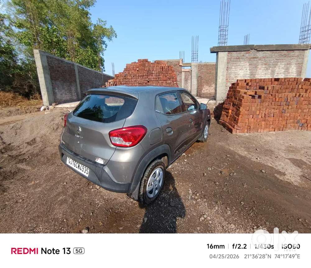 The Renault Kwid Rxt 1.0 Sce Is