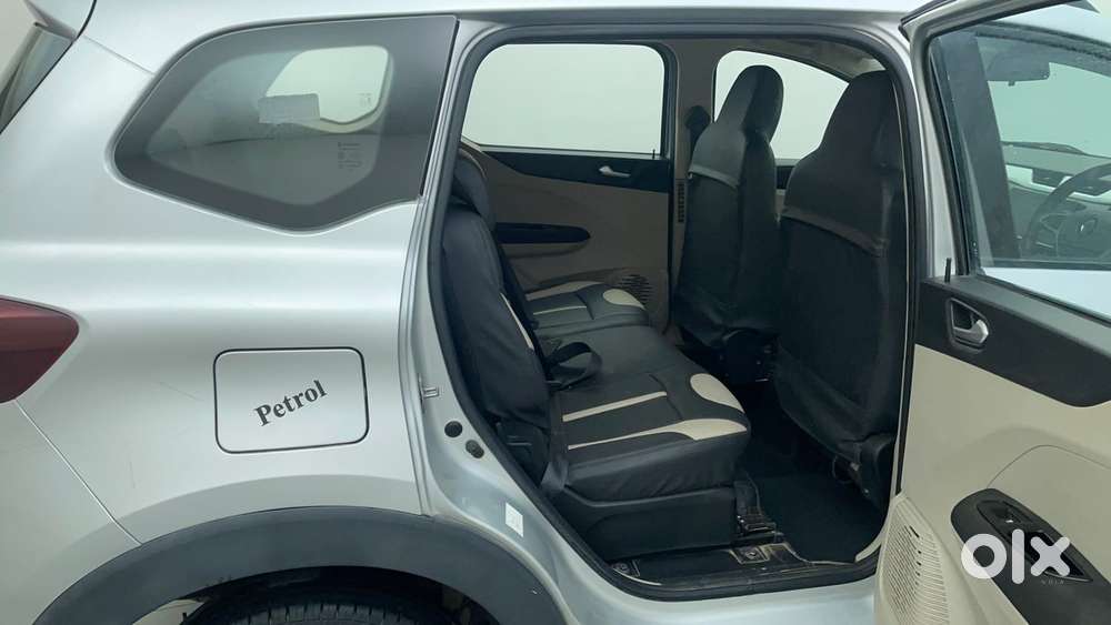Renault Triber Rxz, 2019, Petrol