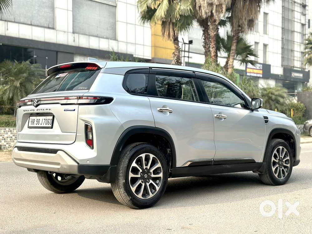 Maruti Suzuki Grand Vitara 1.5 Delta Smart Hybrid At, 2023, Petrol