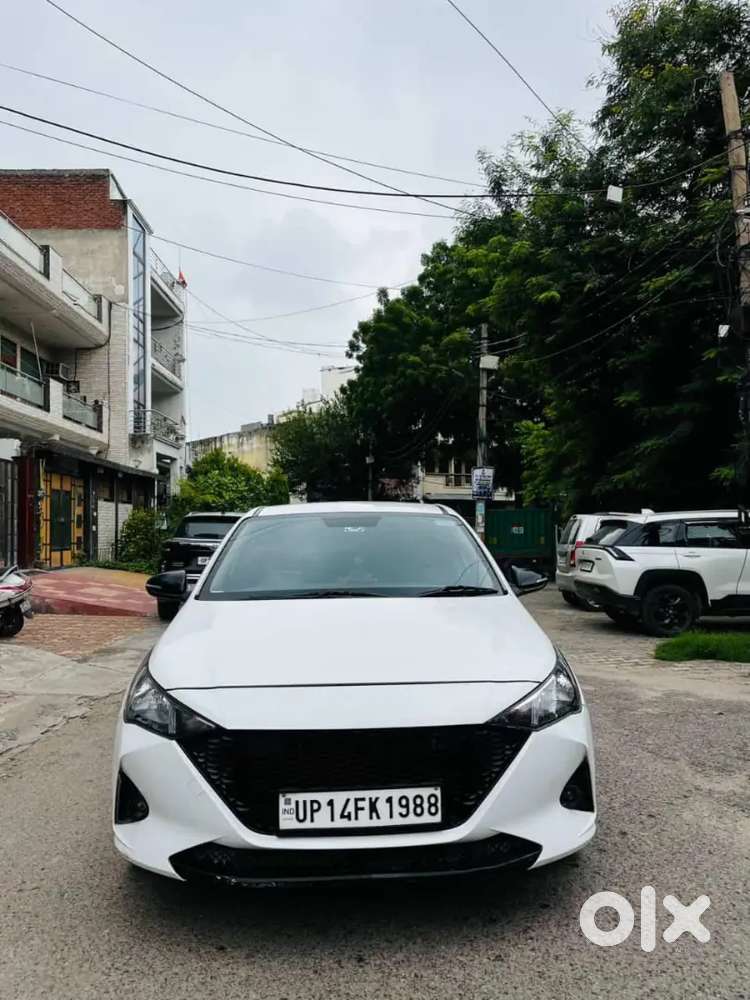 Hyundai Verna 2023 Petrol 69000 Km Driven