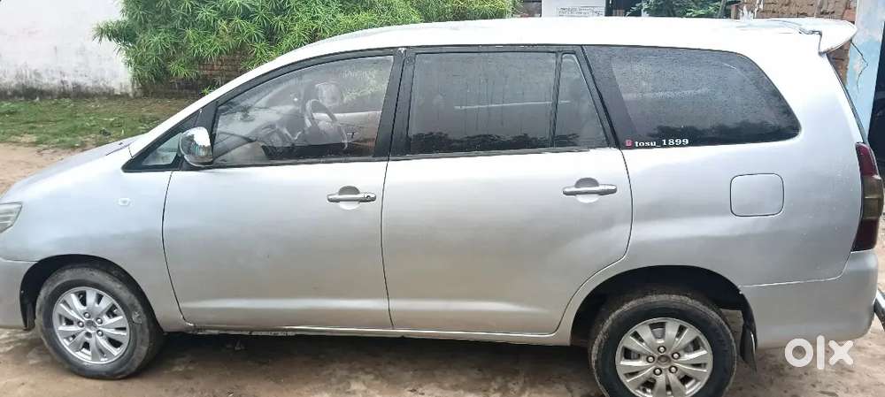 Toyota Innova Diesel 2010 Car