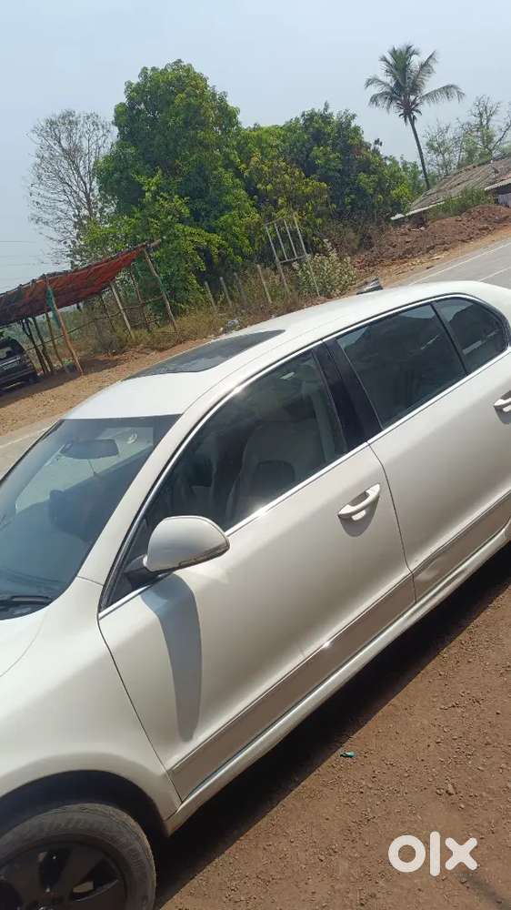 Skoda Superb Petrol Automatic
