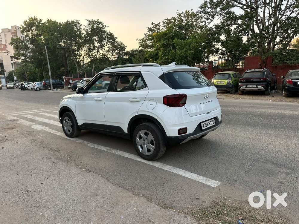 Hyundai Venue 1.2 S Plus, 2021, Petrol