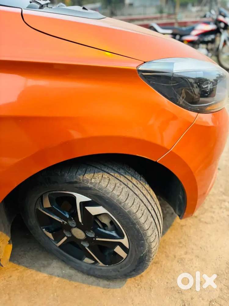 Tata Tiago Dual Tone Xz+