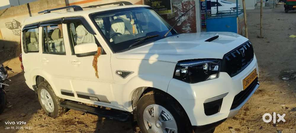 Mahindra Scorpio Classic 2023