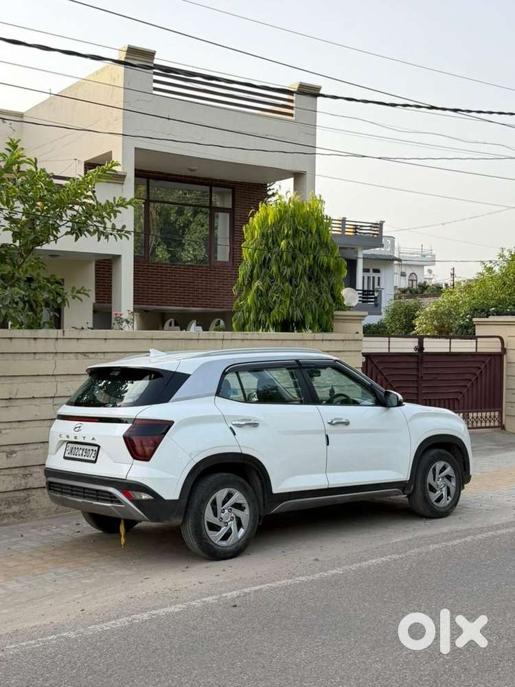 Hyundai 2022 Petrol Manual 49000 Km Driven
