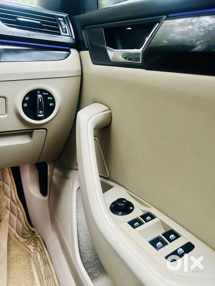 Skoda Superb 2.0 Tsi At L&k, 2018, Petrol