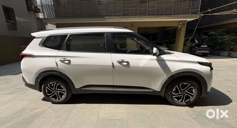 Kia Carens 1.5 Luxury Plus Turbo Dct 7 Str, 2023, Petrol