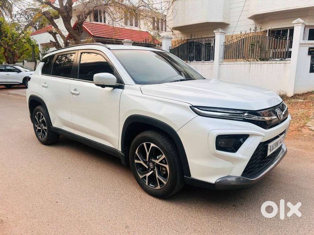 Toyota Urban Cruiser Hyryder 1.5 V Hybrid, 2024, Petrol