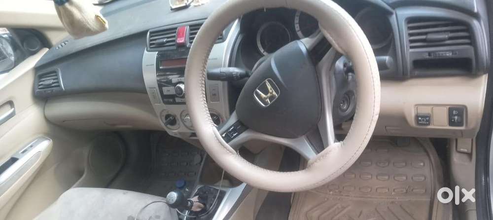 Honda Hybrid Car 2011