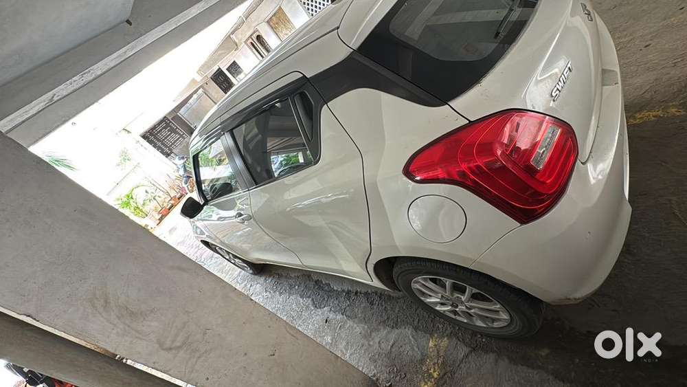 Maruti Suzuki Swift 2018 Zxi Amt
