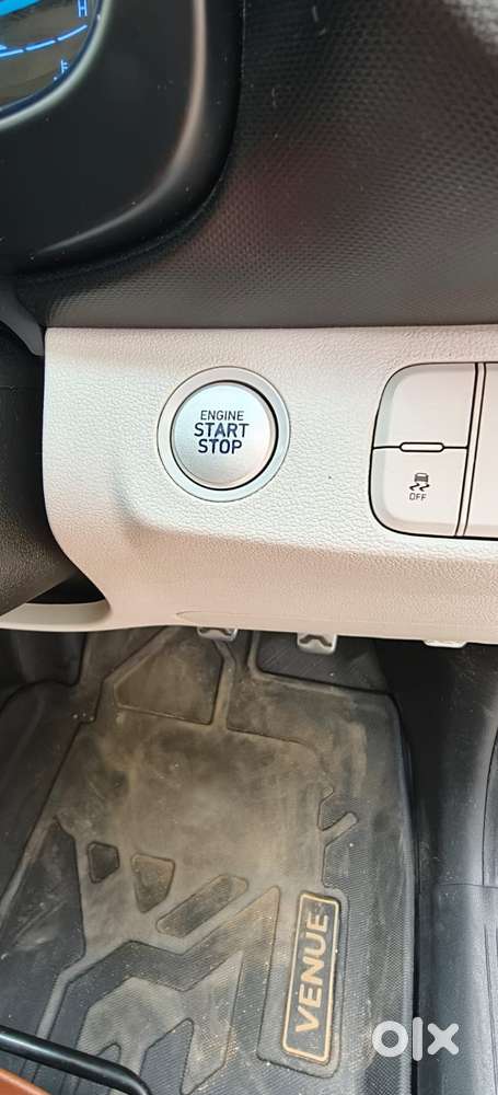 Hyundai Venue Sx (o) Mt 1.5 Diesel, 2023, Diesel