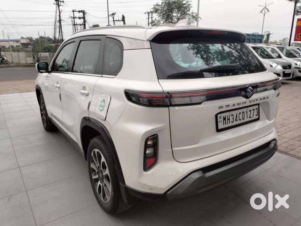 Maruti Suzuki Grand Vitara 1.5 Alpha Plus Intelligent Hybrid Ecvt, 2..