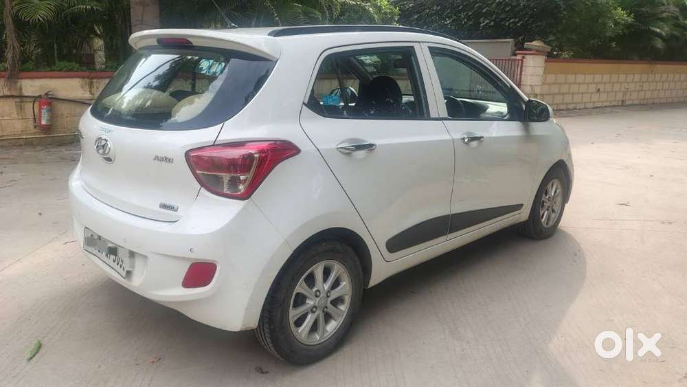 Hyundai Grand I10 Asta Automatic 1.2 Kappa Vtvt, 2016, Petrol