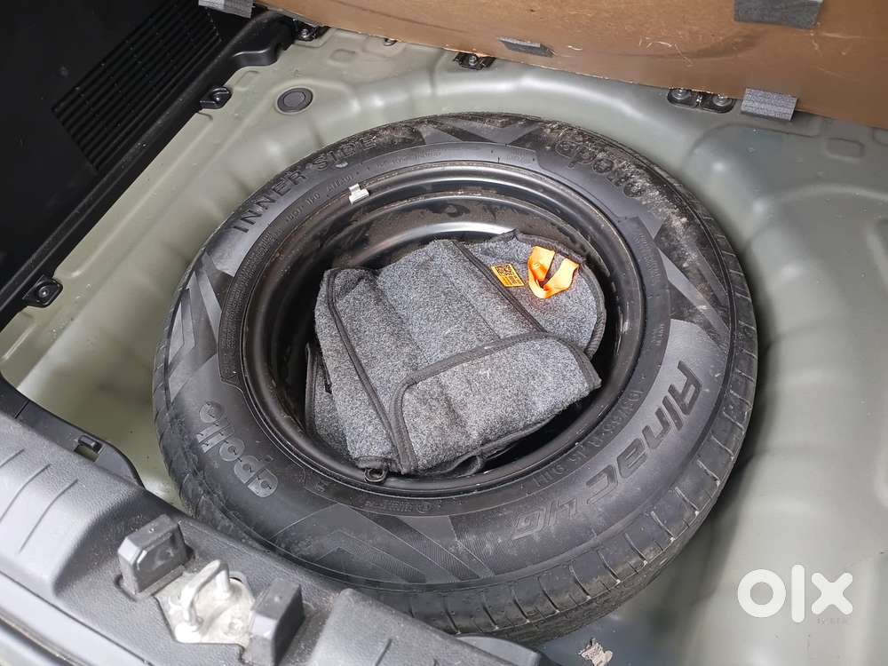 Hyundai Venue 1.0 S (o) Turbo Dct, 2024, Petrol