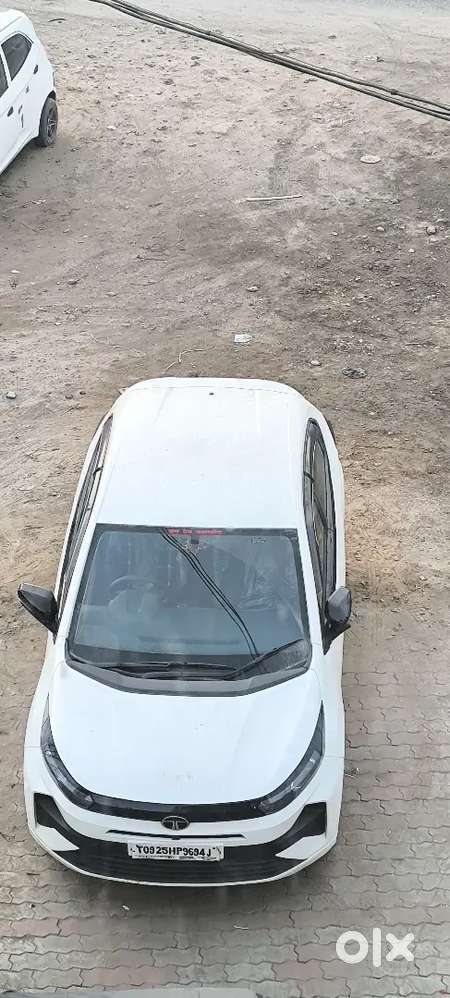Tata Altroz 2025 Petrol Good Condition