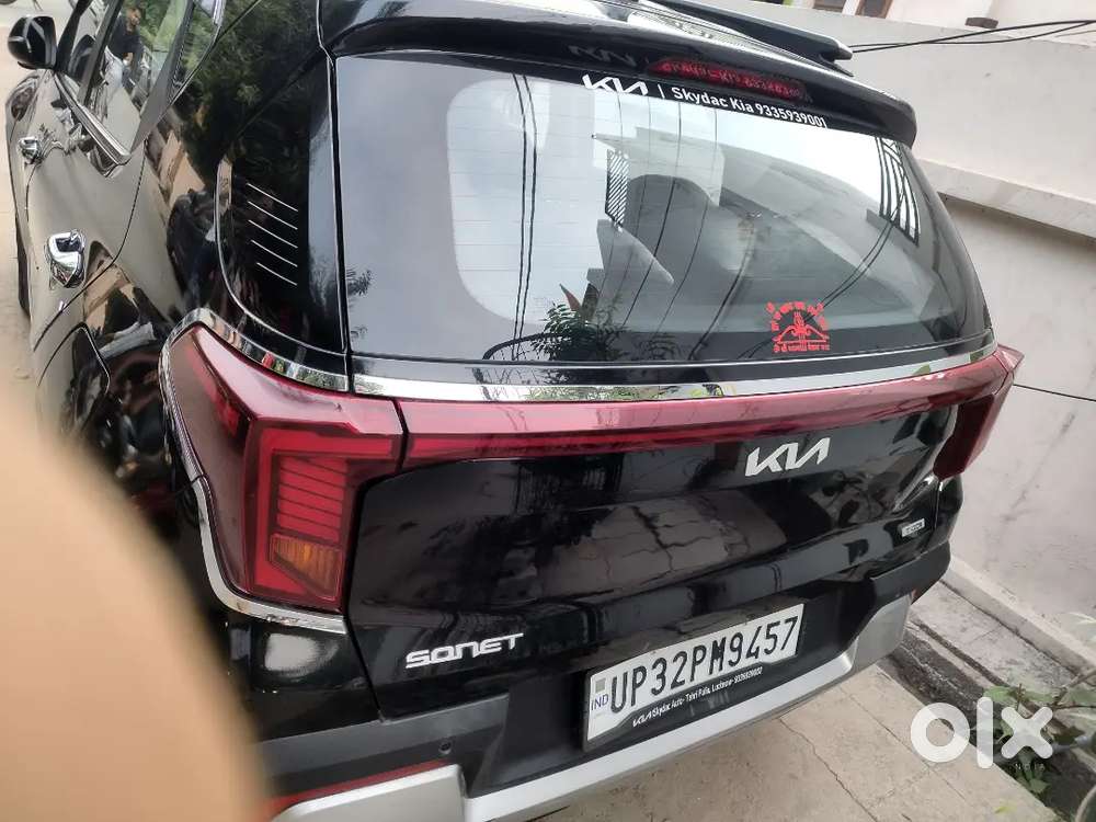 New Condition Kia Sonet Petrol Automatic Sale Urgent
