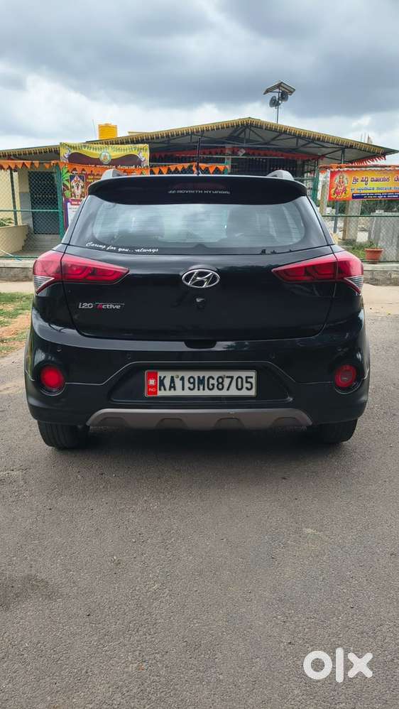 Hyundai I20 Active 2017 Petrol Well Maintained