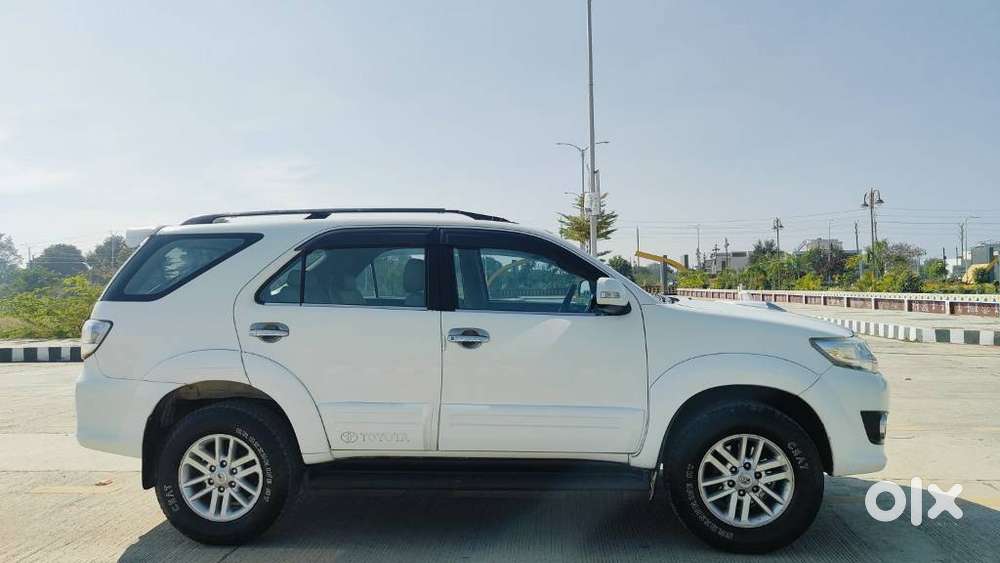 Toyota Fortuner 3.0 4x2 Mt, 2012, Diesel