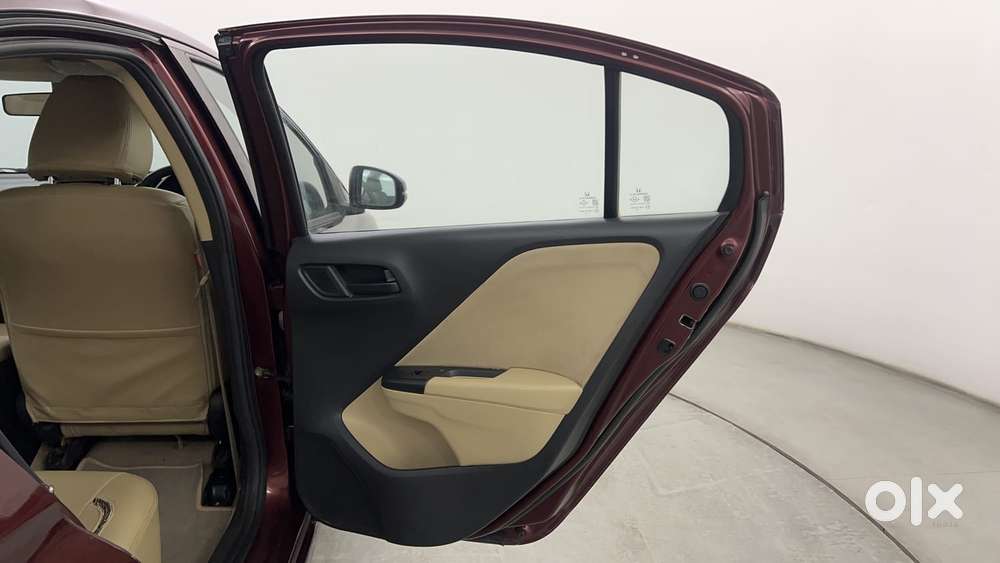 Honda City I-vtec Cvt Zx, 2015, Petrol