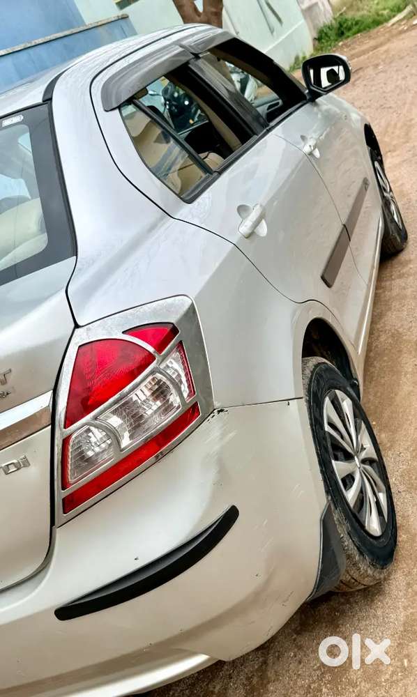 Maruti Suzuki Swift Dzire 11/2013