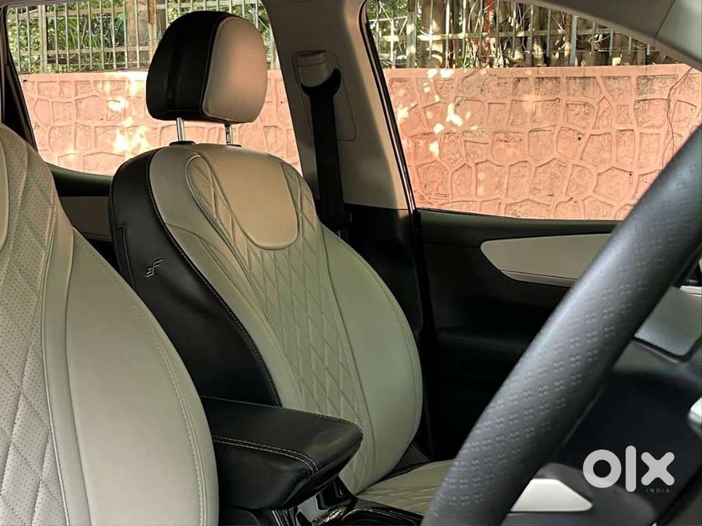 Mahindra Xuv700 2.2 Ax 5 Diesel Mt 7 Str, 2024, Diesel