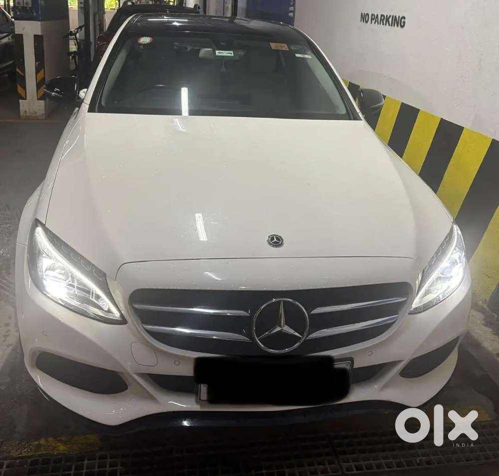 Showroom Condition Mercedes-benz C-220 Less Driven