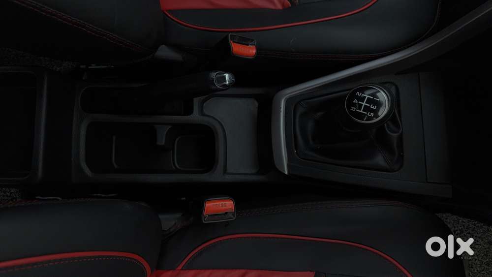 Maruti Suzuki Brezza 1.5 Zxi At Smart Hybrid, 2025, Petrol