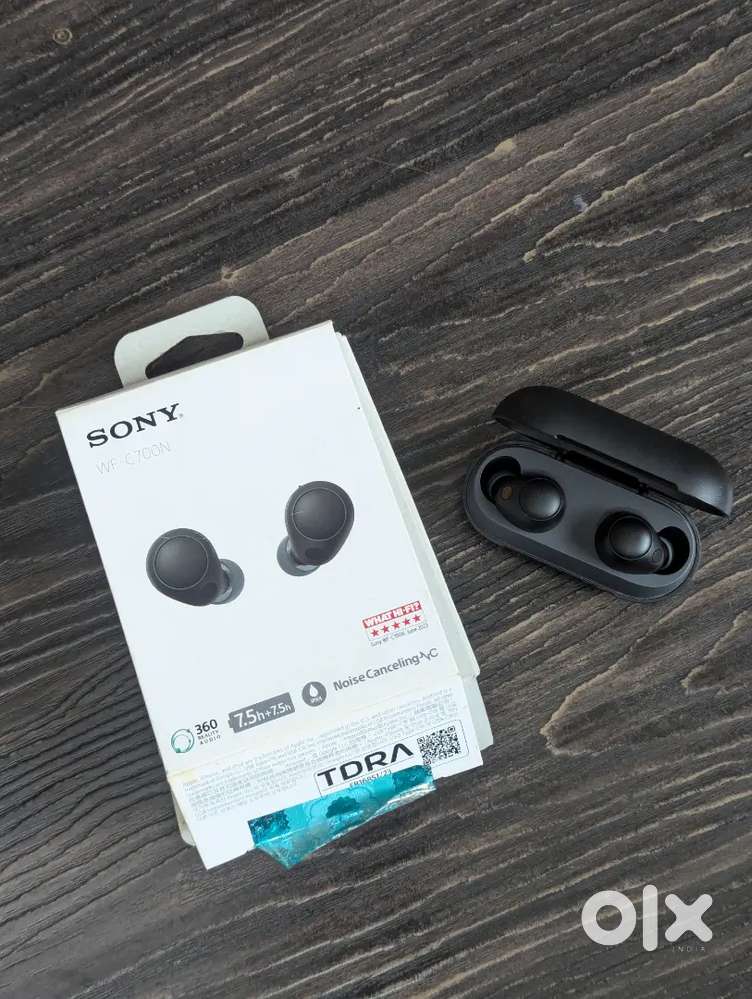 Sony Wireless Earbuds WF-C70ON TWS in mint condition