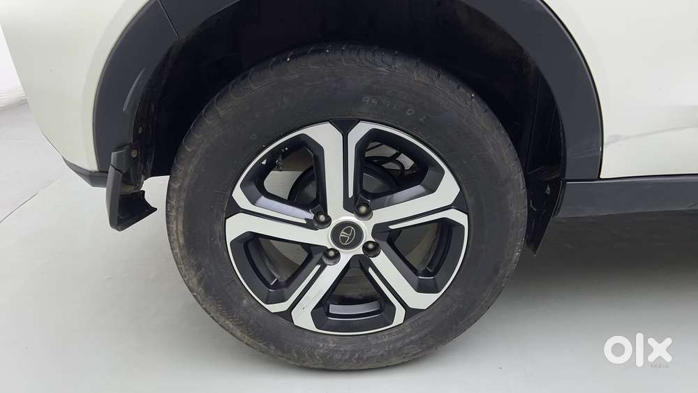 Tata Nexon 1.2 Revotron Xz Plus (s), 2023, Petrol