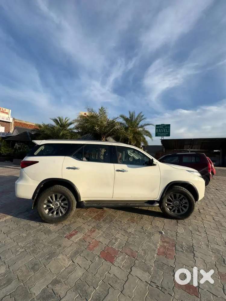 Toyota Fortuner 2016 Diesel 78000 Km Driven 2nd Owner Pb 39 Number