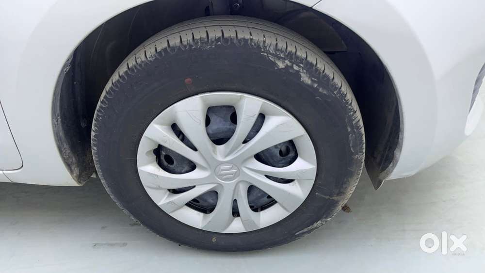 Maruti Suzuki Swift Amt Vvt Vxi, 2022, Petrol