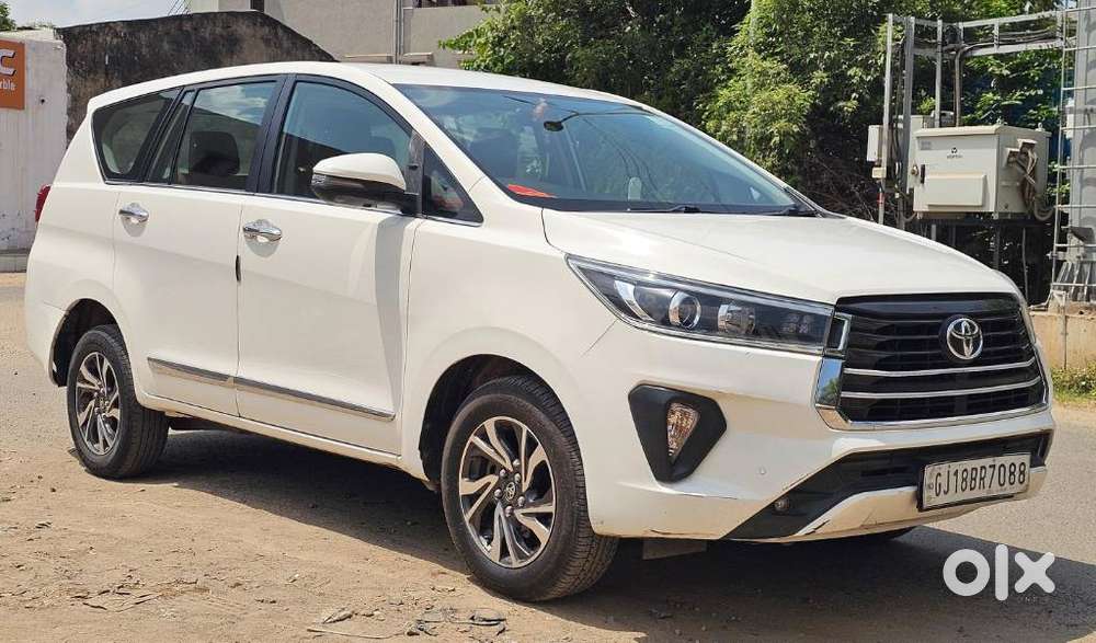 Toyota Innova Crysta [2020-ongoing] 2.4 Vx 8 Str, 2022, Diesel