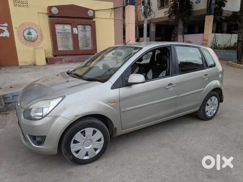 Ford Figo Petrol Zxi 2011
