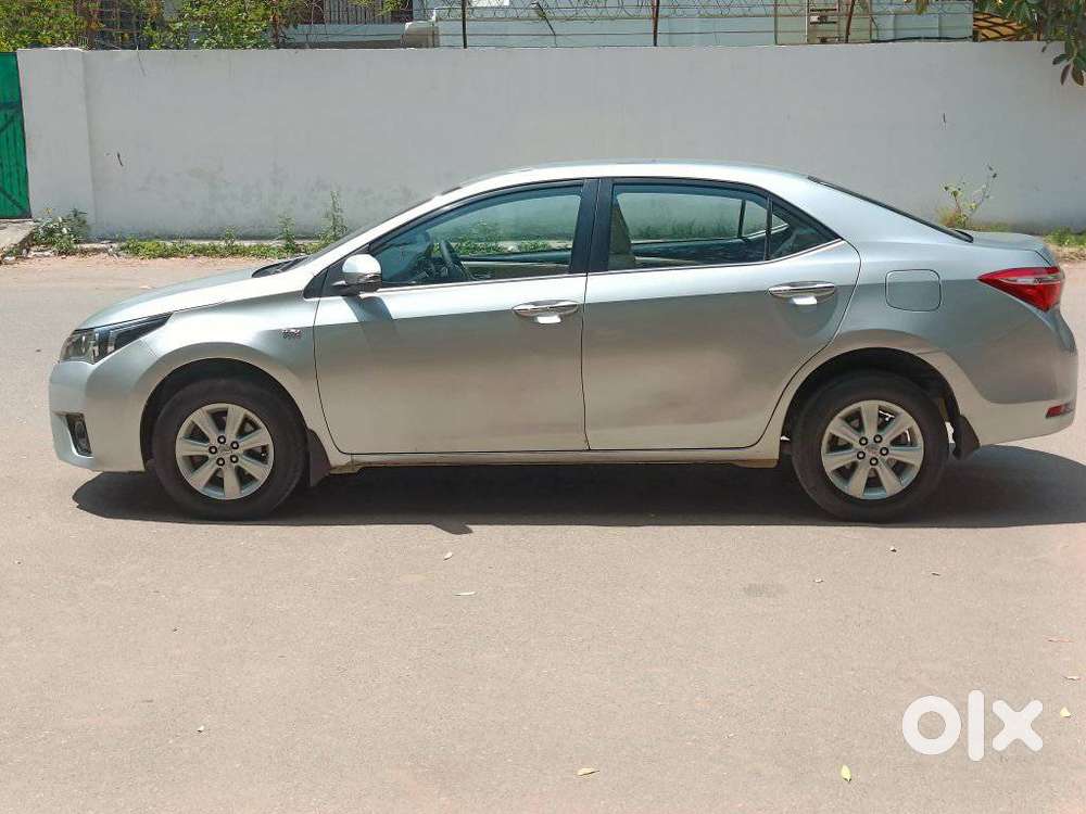 Toyota Corolla Altis 1.8g Limited, 2015, Petrol